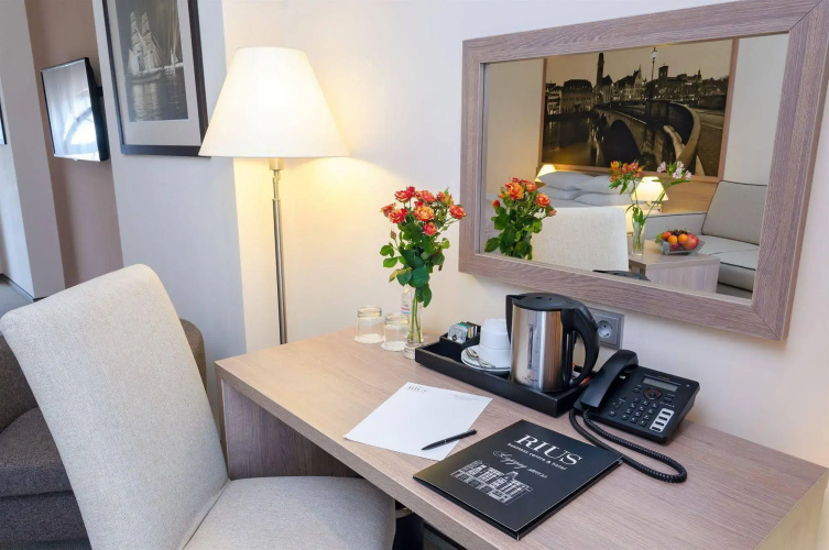 Rius Hotel Lviv