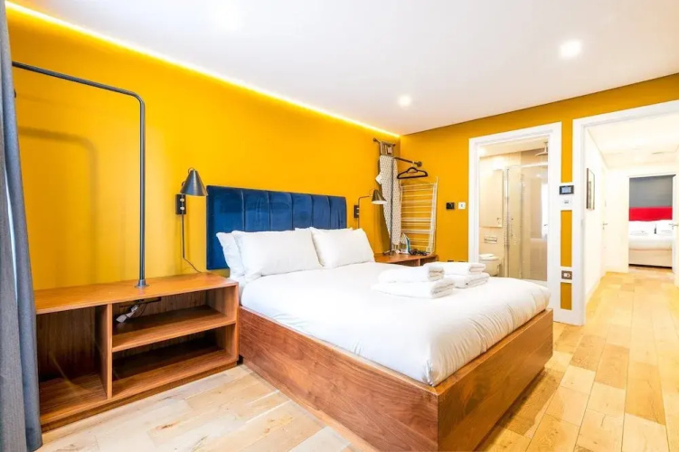 Trendy Kings Cross Flat