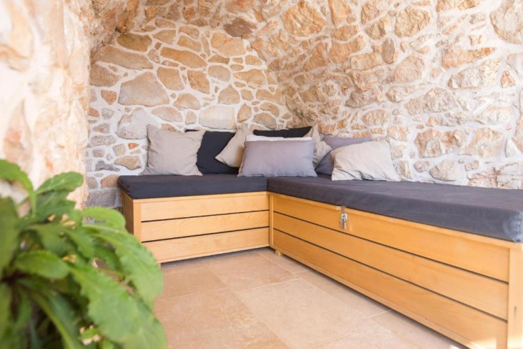 2 Bedrooms Cottage