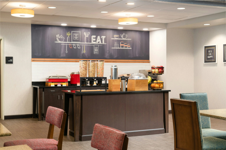 Hampton Inn Fairmont, WV photo 34