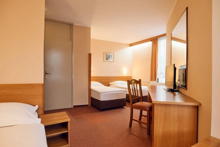 Classic Triple room