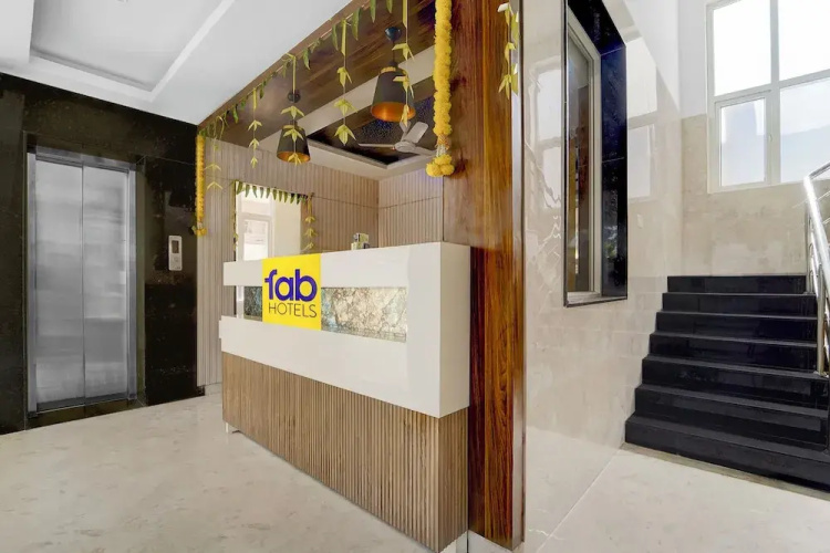 Fabhotel Kayal Plaza