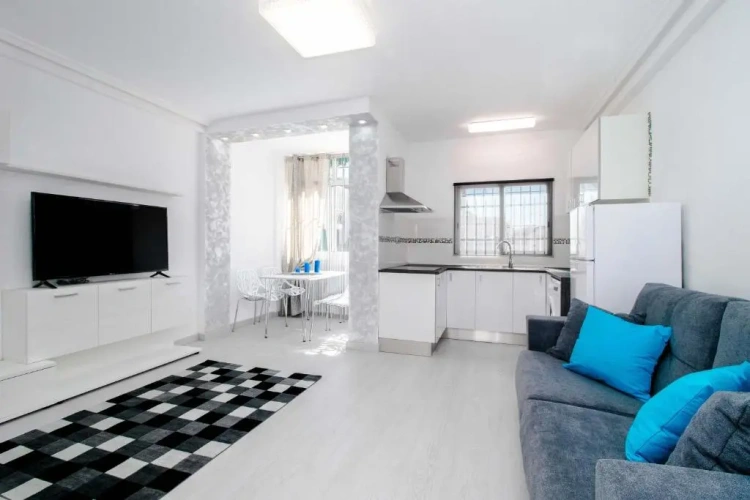 1 Bedroom Apartment