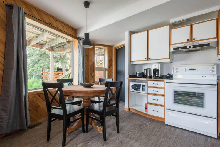 Urban Caribou Bed and Breakfast