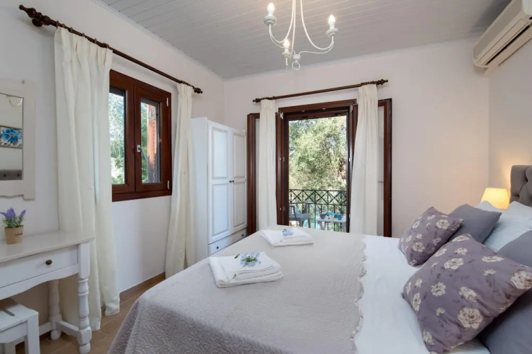 Aglaia Studio in Longos