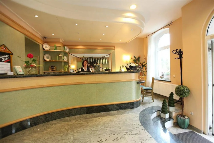 Adesso Hotel