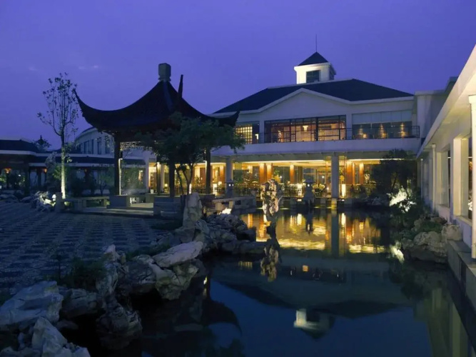 Starway Hotel