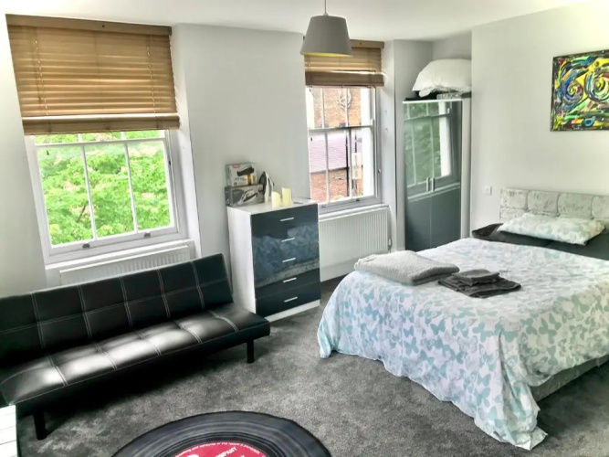 Camden Large 2 Bedroom Flat