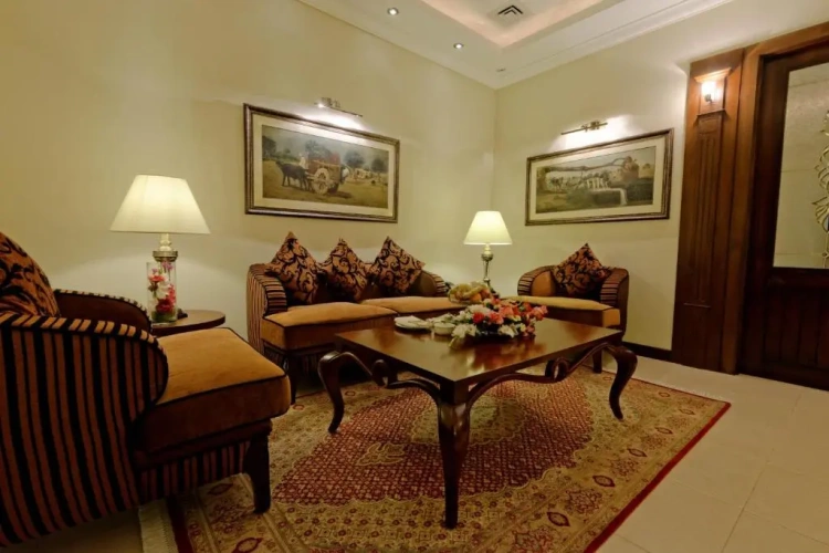 Deluxe Suite