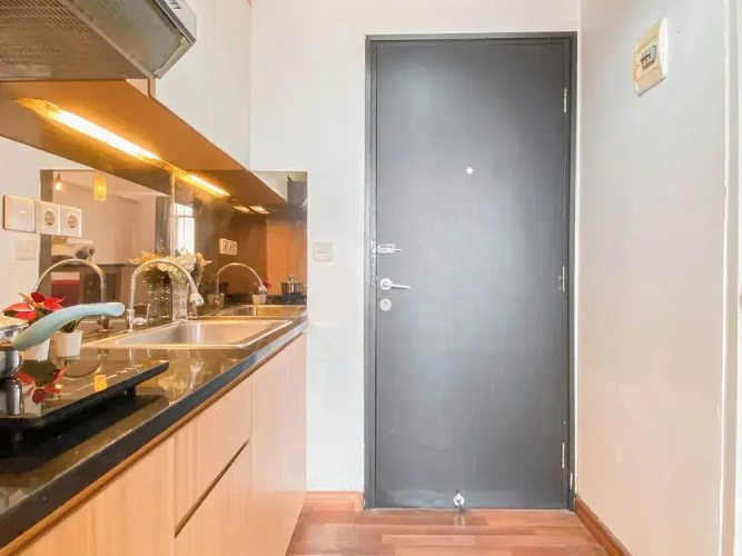 Contemporary Studio Loft Apartment At Park View Condominium