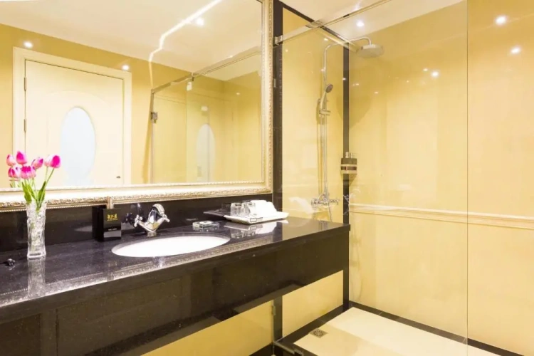 1 Bedroom Double Suite