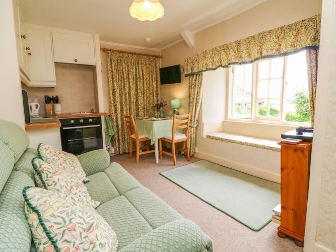 Lower Farm Annexe