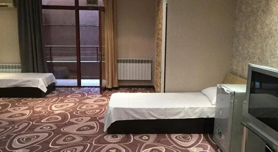 Cherry Hotel