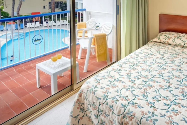 Single room with balcony