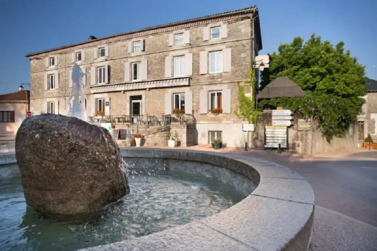 Hotel Restaurant Le Sully