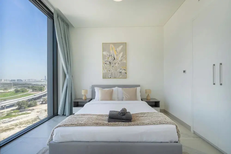 Marco Polo - Stunning 2BR with Burj View, Spacious Gym & Pool
