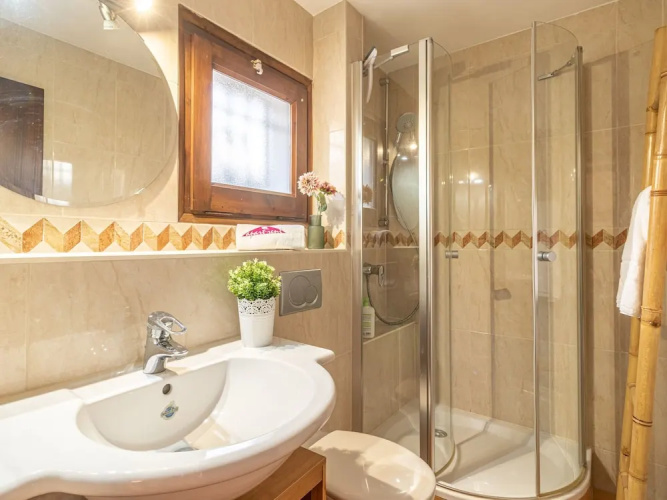 Charming Holiday Home in Empuriabrava With Pool