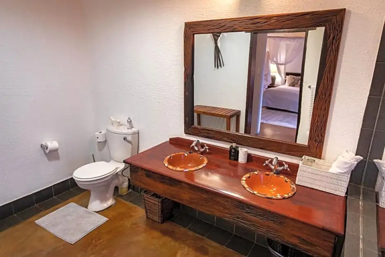 Kingly Bush Villa
