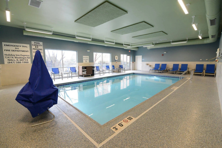 Holiday Inn Express & Suites Chicago North Shore - Niles photo 17