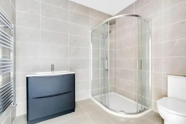 BayView Luxury 3 Bedroom Apartment First Floor