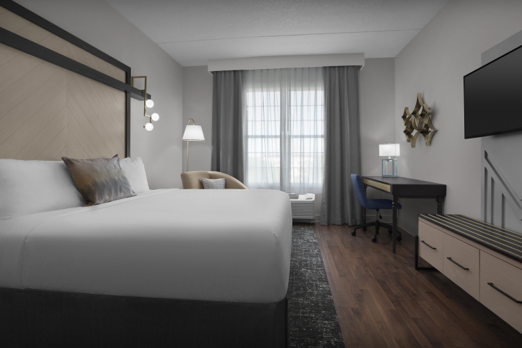 Hotel Indigo Jacksonville-Deerwood Park photo 7