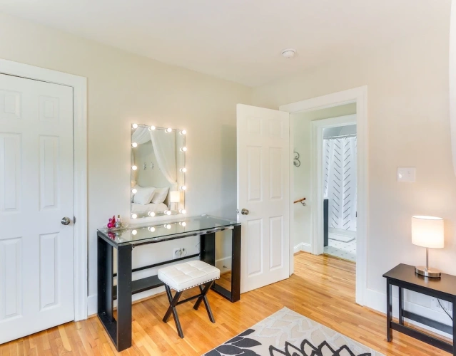 2 Bedrooms Cottage