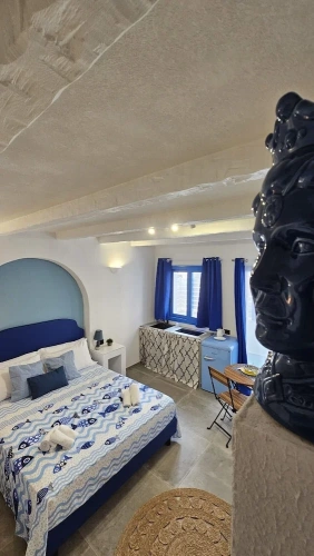 Deluxe Basement Suite