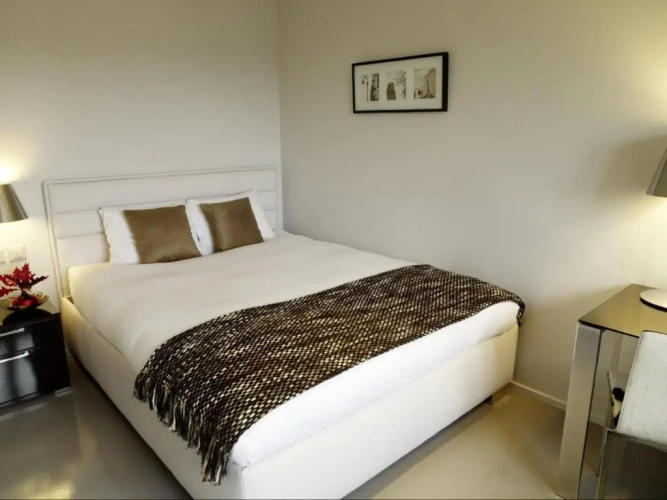 1 Bedroom Double Apartment