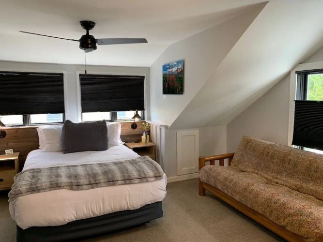 Purple Mountain Bed & Breakfast