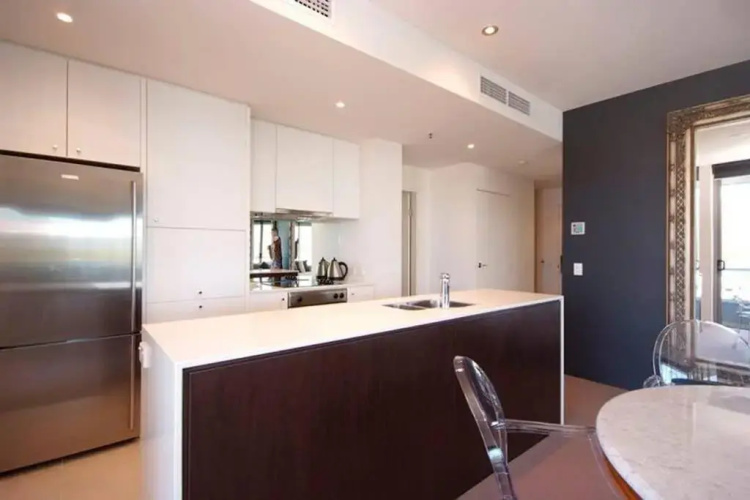 301 Harbour View