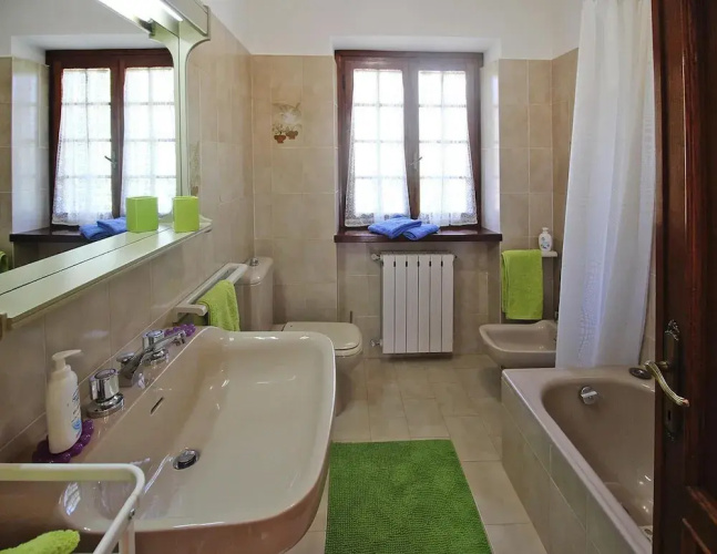 Holiday Home in Camaiore With Mountain Views