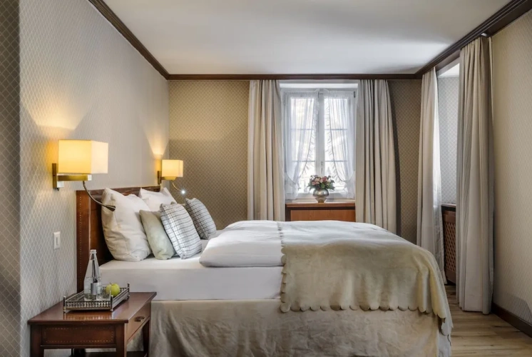 Deluxe room with mountain view