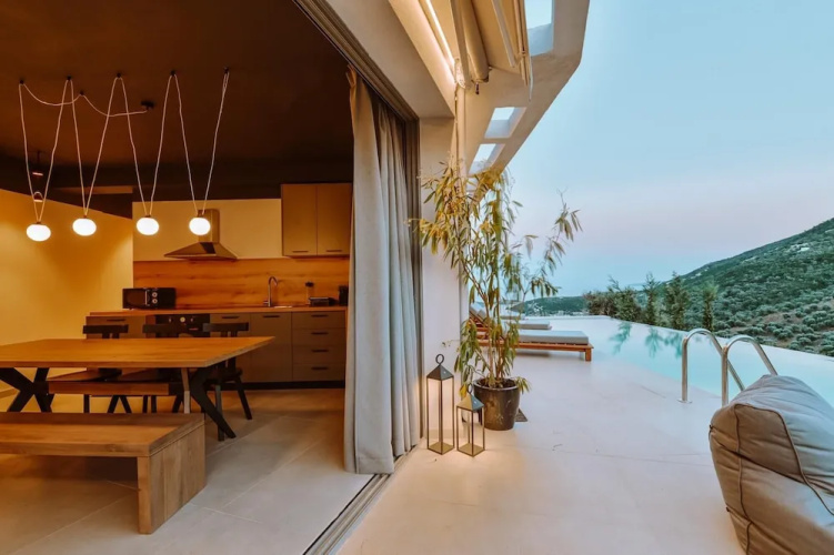 Theros Villa Complex With Private Pools