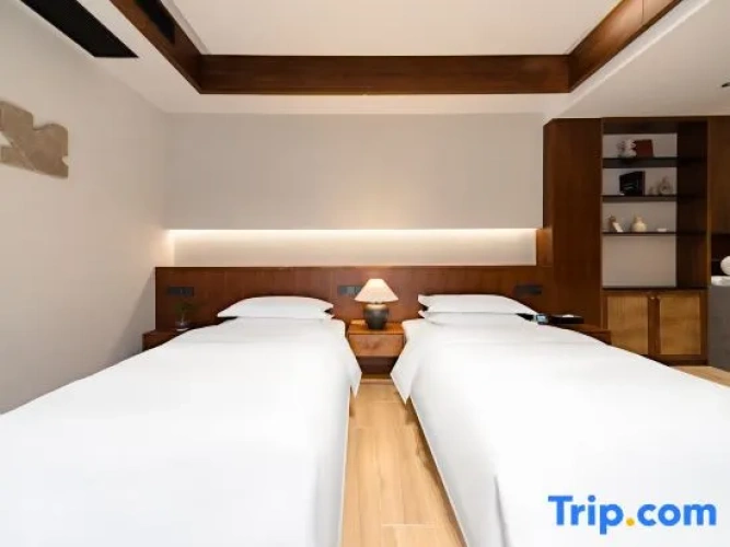 Double Suite with view