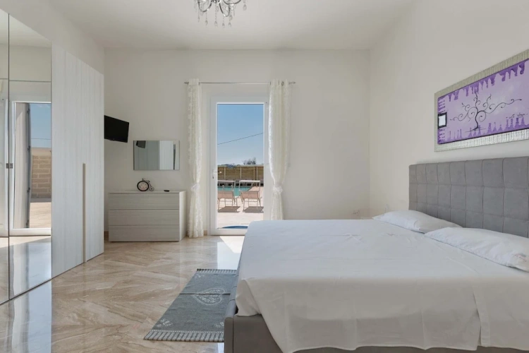 4 Bedrooms Comfort Cottage