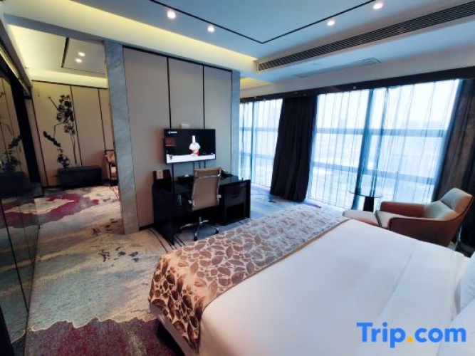 Deluxe Double Suite
