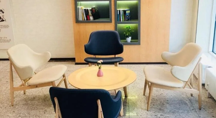 Hanting Hotel Binjiangdao