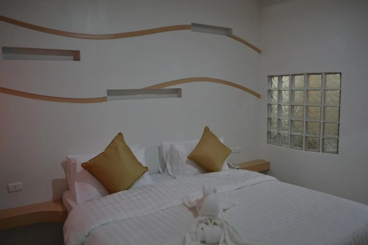 Romantic Hotel