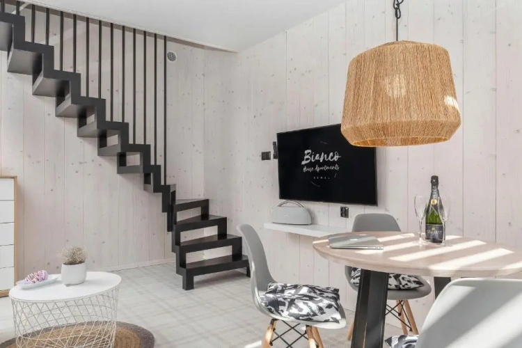 2 Bedrooms Cottage