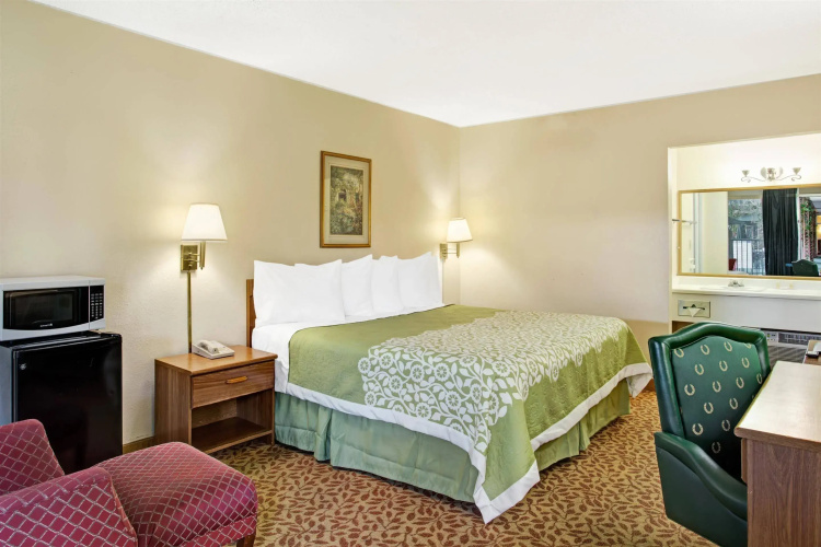 Days Inn by Wyndham Ogden