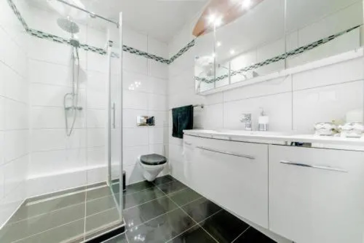 4 Private Single Rooms (5652)
