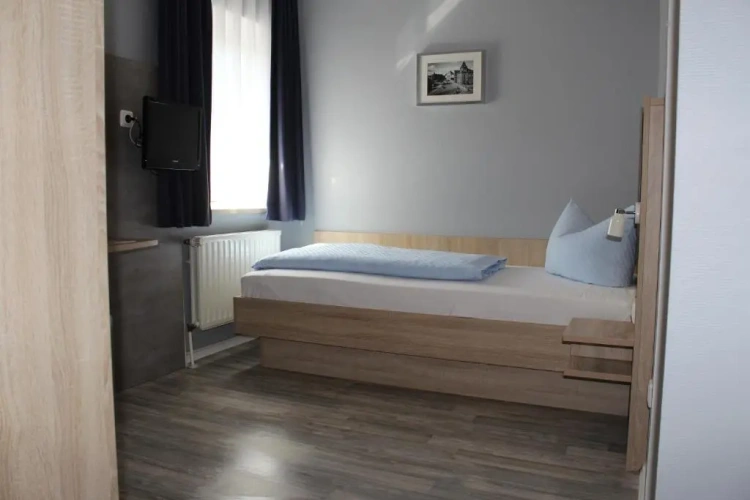Standard Single room