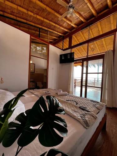 Standard Double room with partial ocean view