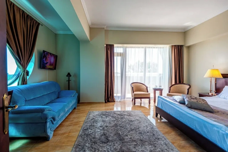 Executive Suite with balcony