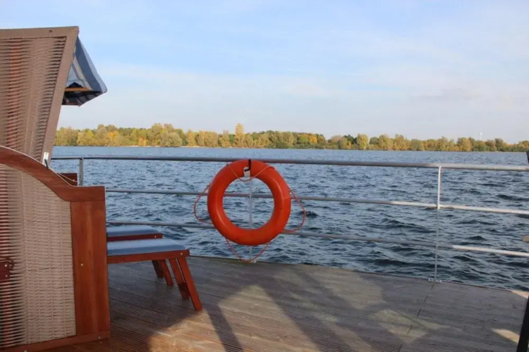 Hausboot am Xantener Nordsee