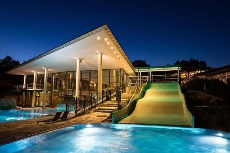 Shared Pool and Sauna, Mistelgau-obernsees