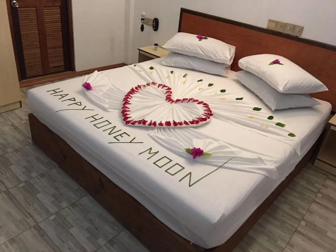 Five Coral Inn