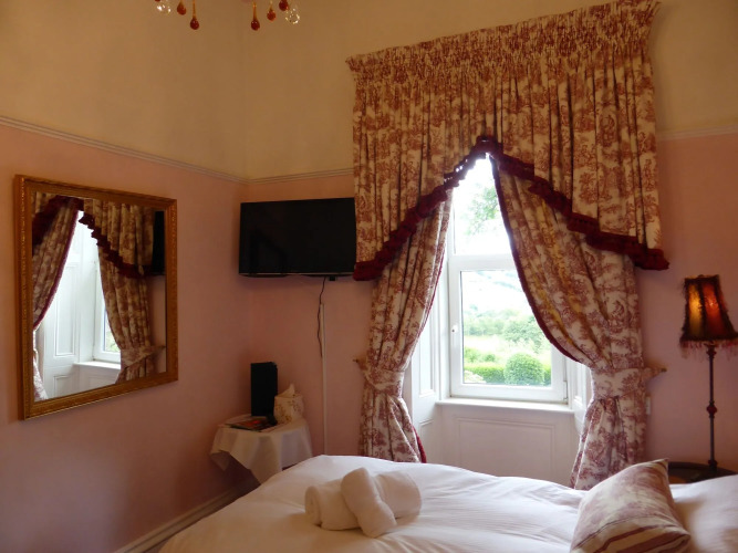 Ashmount Country HouseOver view