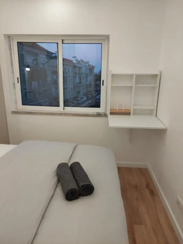 Lisbon South Bay Rooms #1