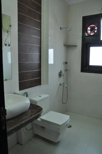 Golden Palm Suites